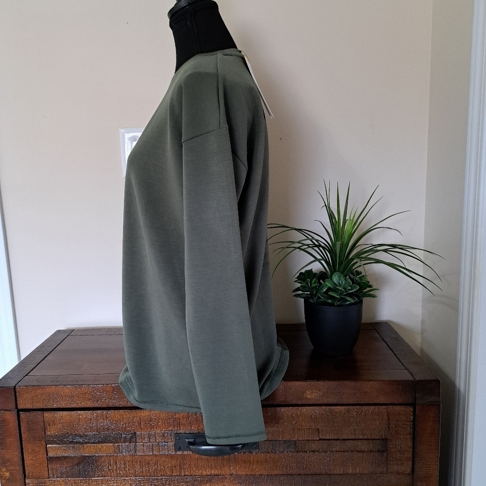 NWT Up! Long Sleeved Top Soft Tencel Green Women's Size Small Crewneck - Picture 4 of 14